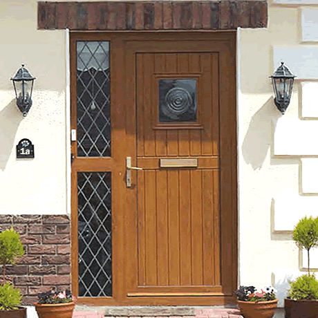 front entrance door and sidescreen manufactured in oak profile, bromsgrove